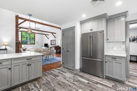 253 Tokeneke Road Darien CT 06820