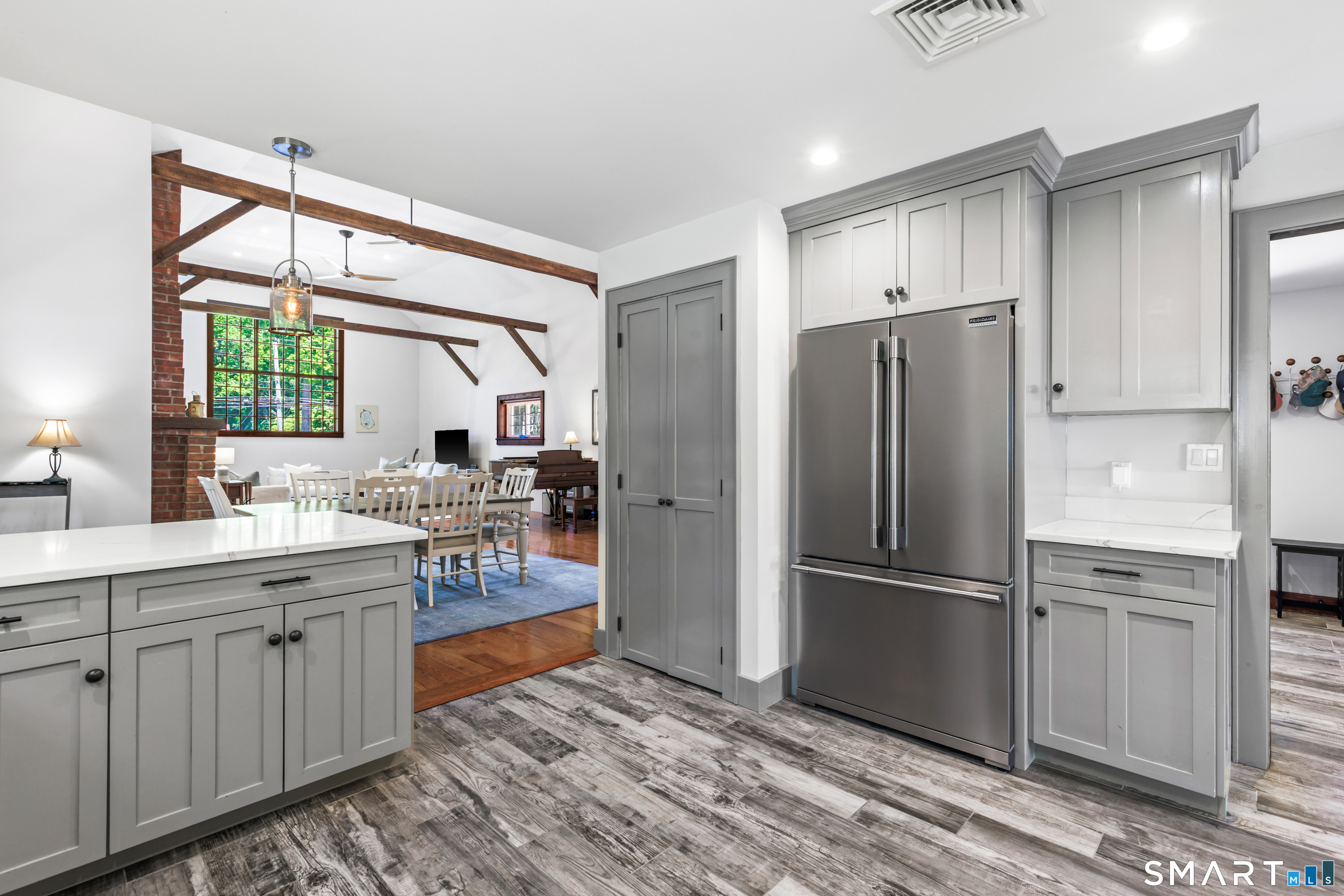 253 Tokeneke Road Darien CT 06820