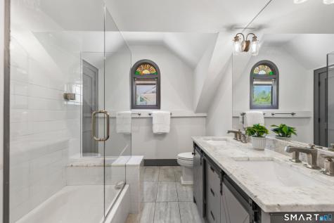 253 Tokeneke Road Darien CT 06820