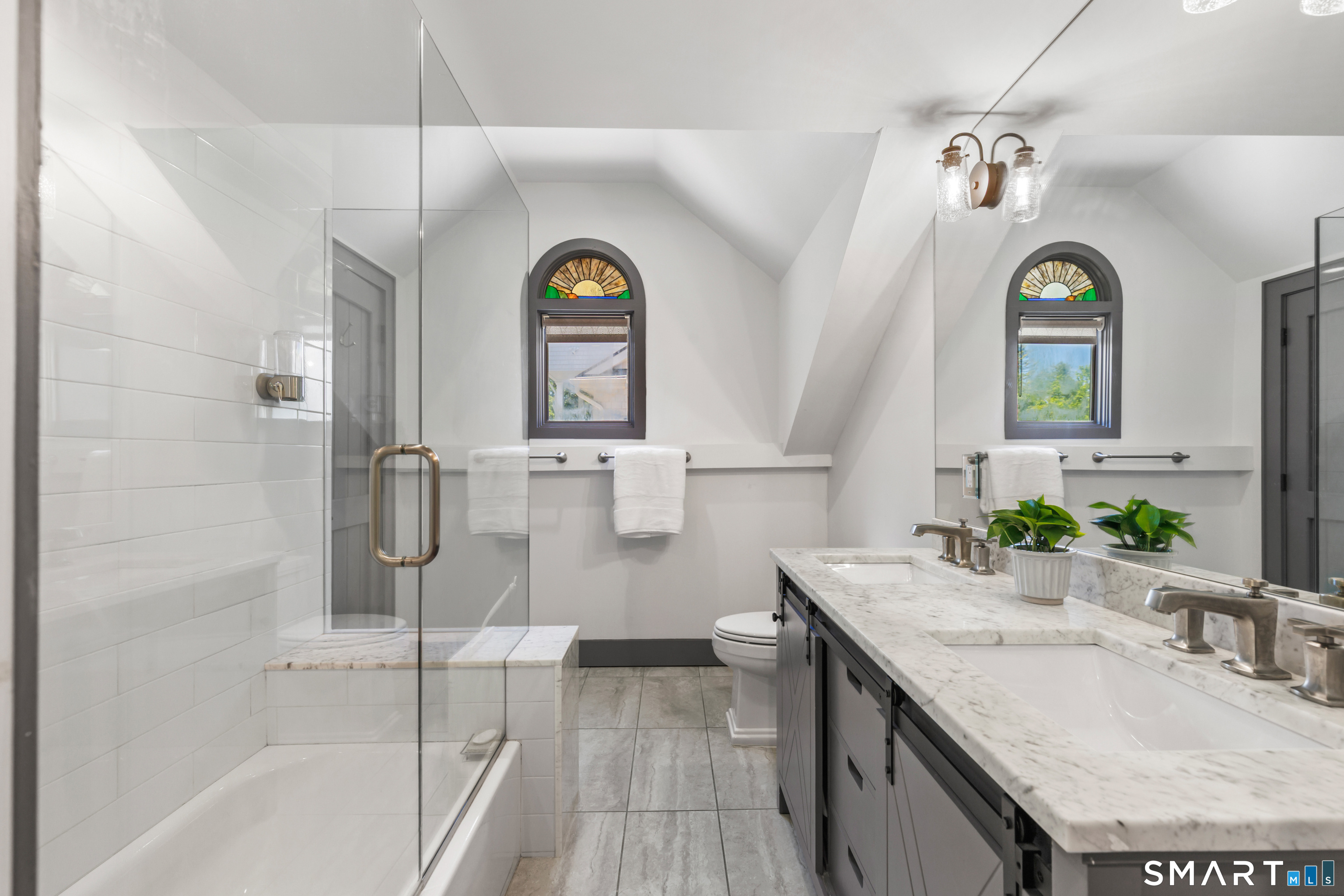 253 Tokeneke Road Darien CT 06820