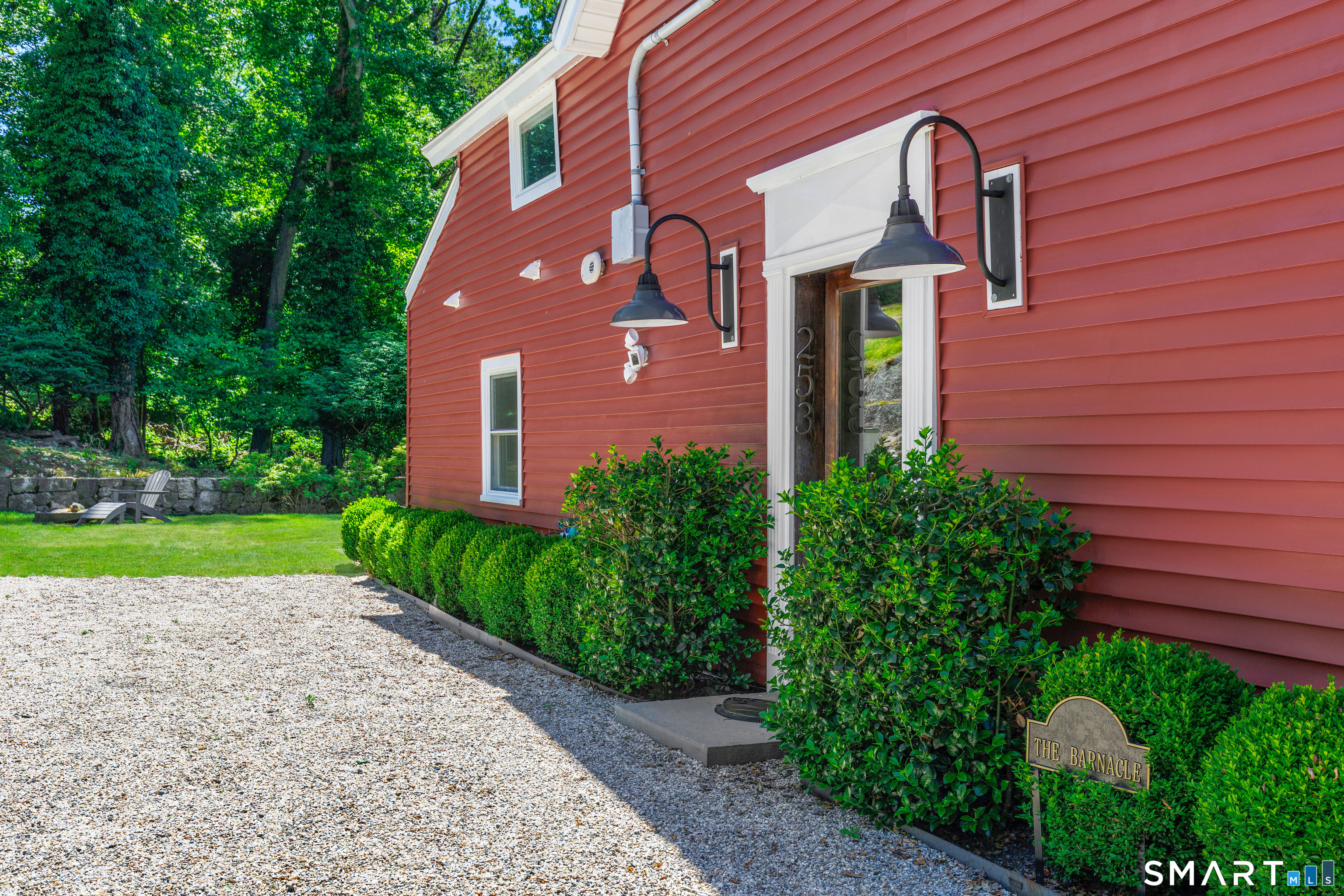 253 Tokeneke Road Darien CT 06820