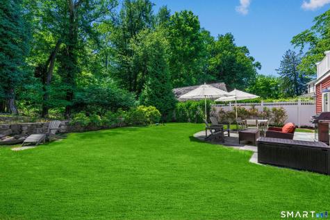 253 Tokeneke Road Darien CT 06820