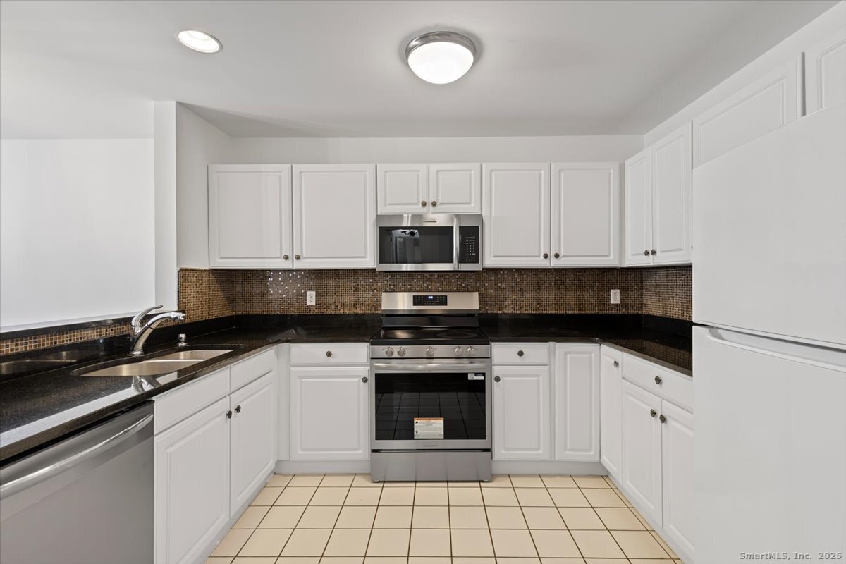 75 Washington Avenue Hamden CT 06518