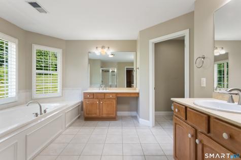3 Tobins Court Danbury CT 06810
