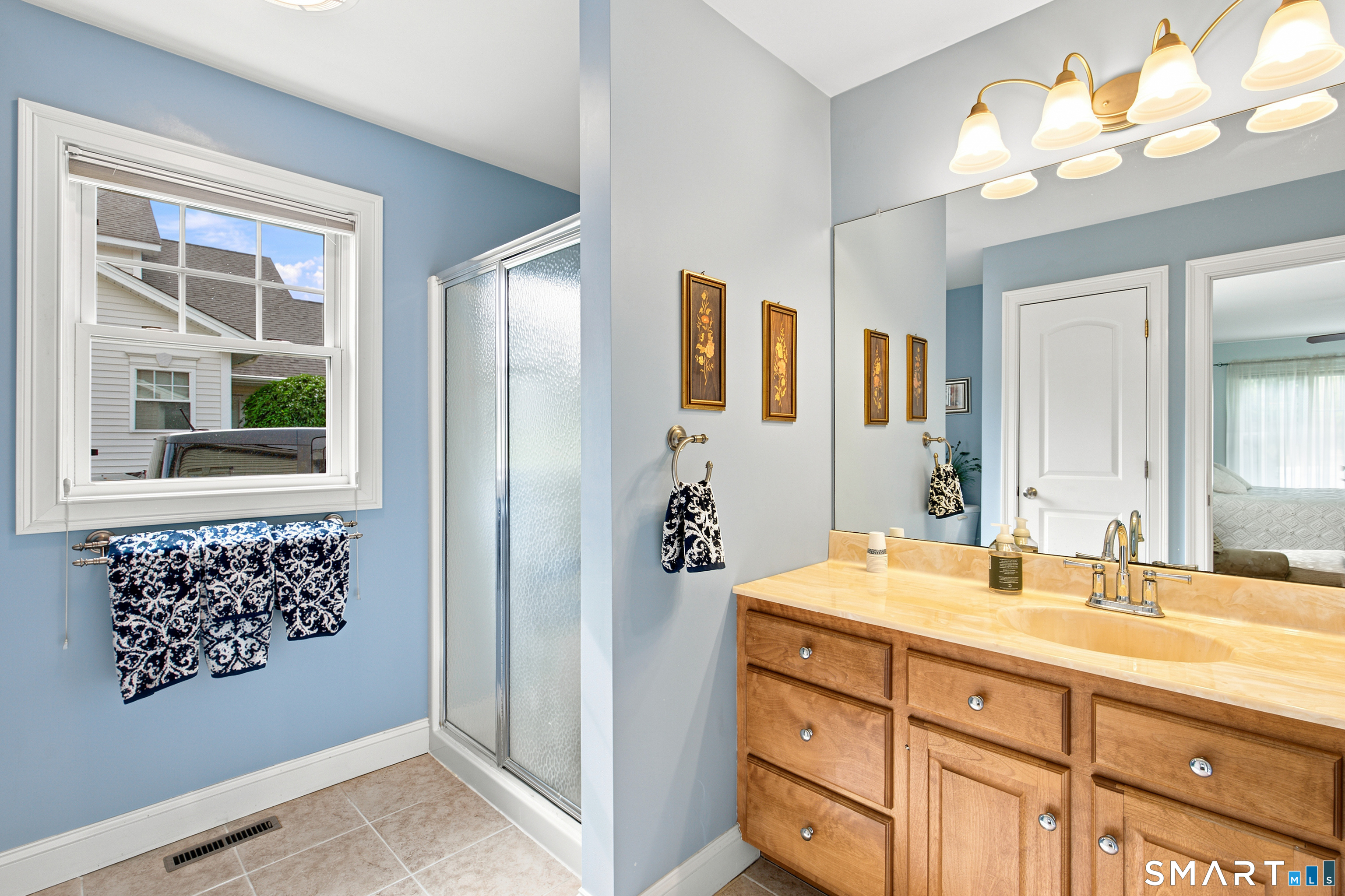 15 West Pine Way Plainville CT 06062