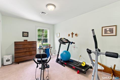 15 West Pine Way Plainville CT 06062