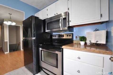1 Abbott Road Ellington CT 06029