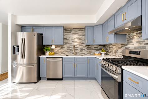 31 Harbour Close New Haven CT 06519