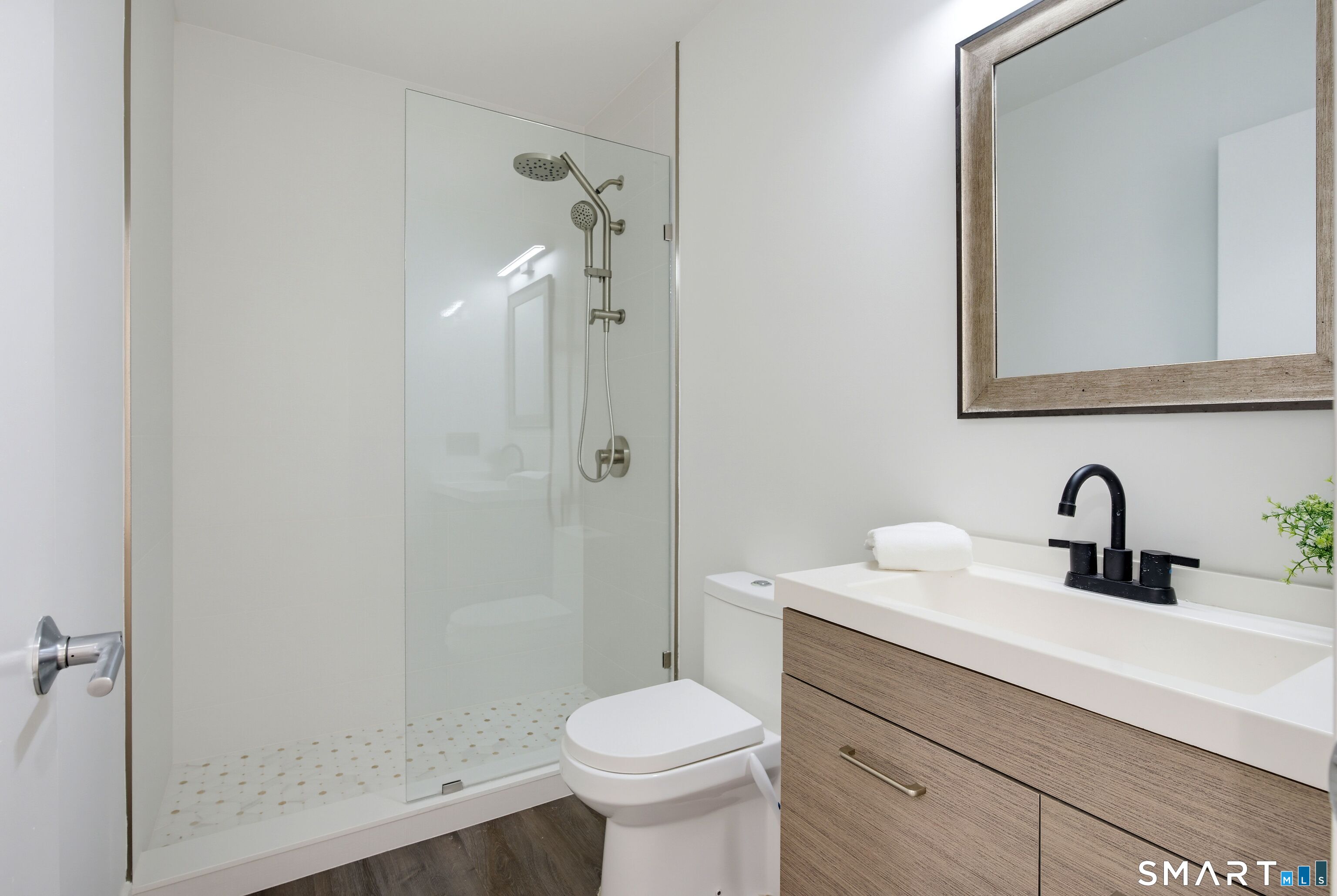 31 Harbour Close New Haven CT 06519