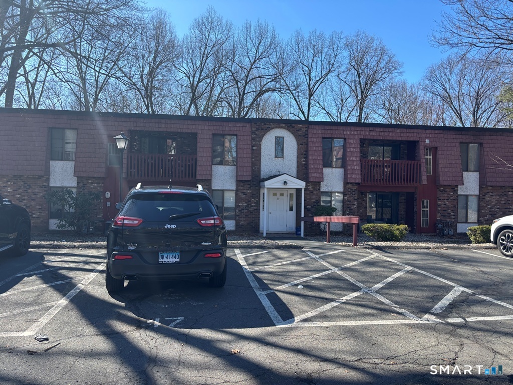 35 Woodsedge Drive Newington CT 06111