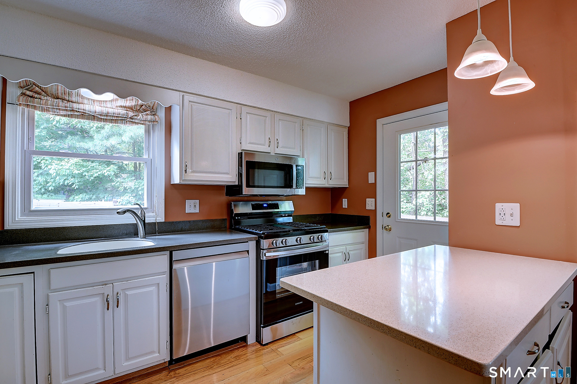416 Georgetown Drive Glastonbury CT 06033