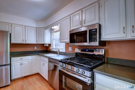 416 Georgetown Drive Glastonbury CT 06033