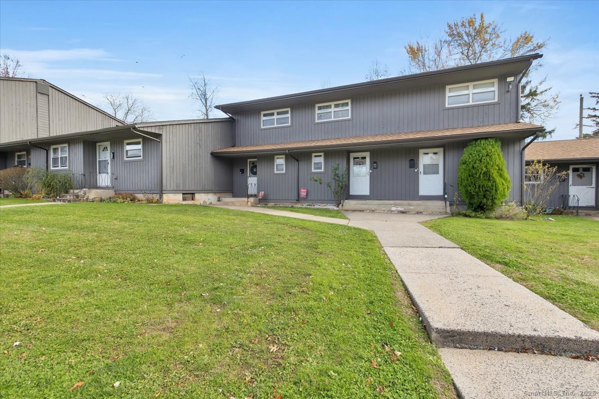 131 Williamstown Court Newington CT 06111