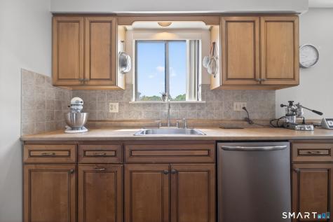78 Turtle Bay Drive Branford CT 06405