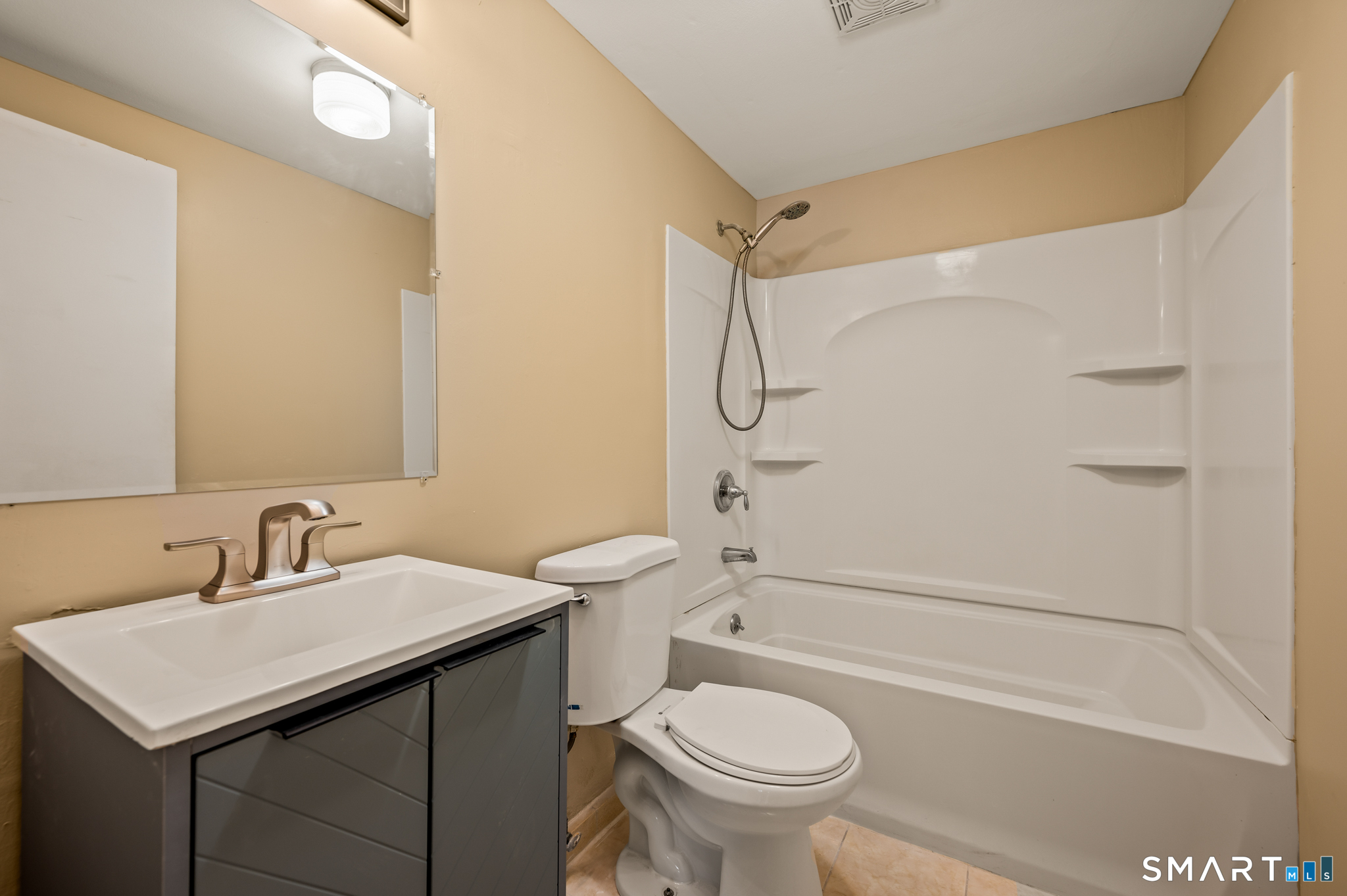 1581 Meriden Waterbury Turnpike Southington CT 06489