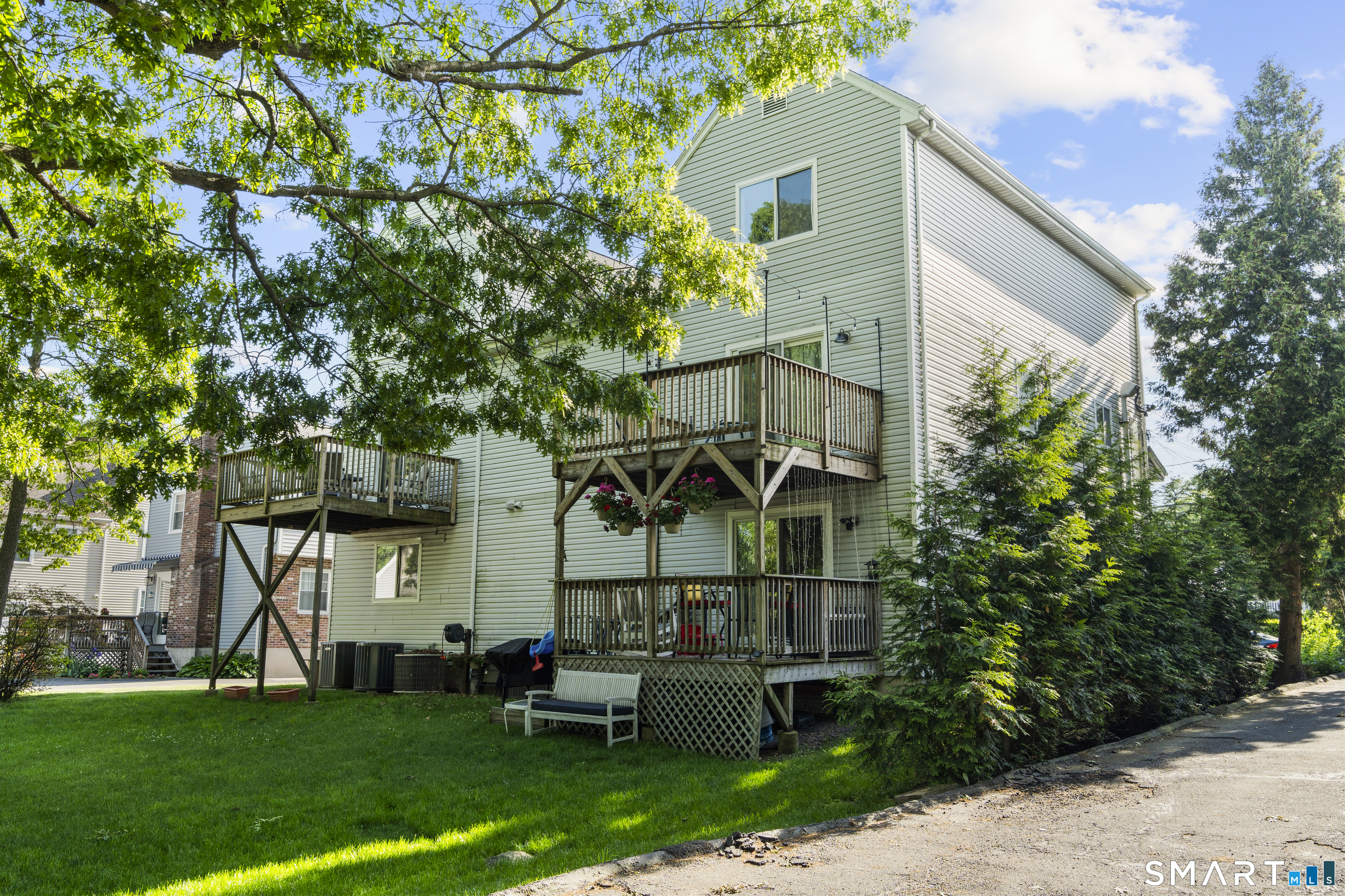 158 Seaside Avenue Stamford CT 06902