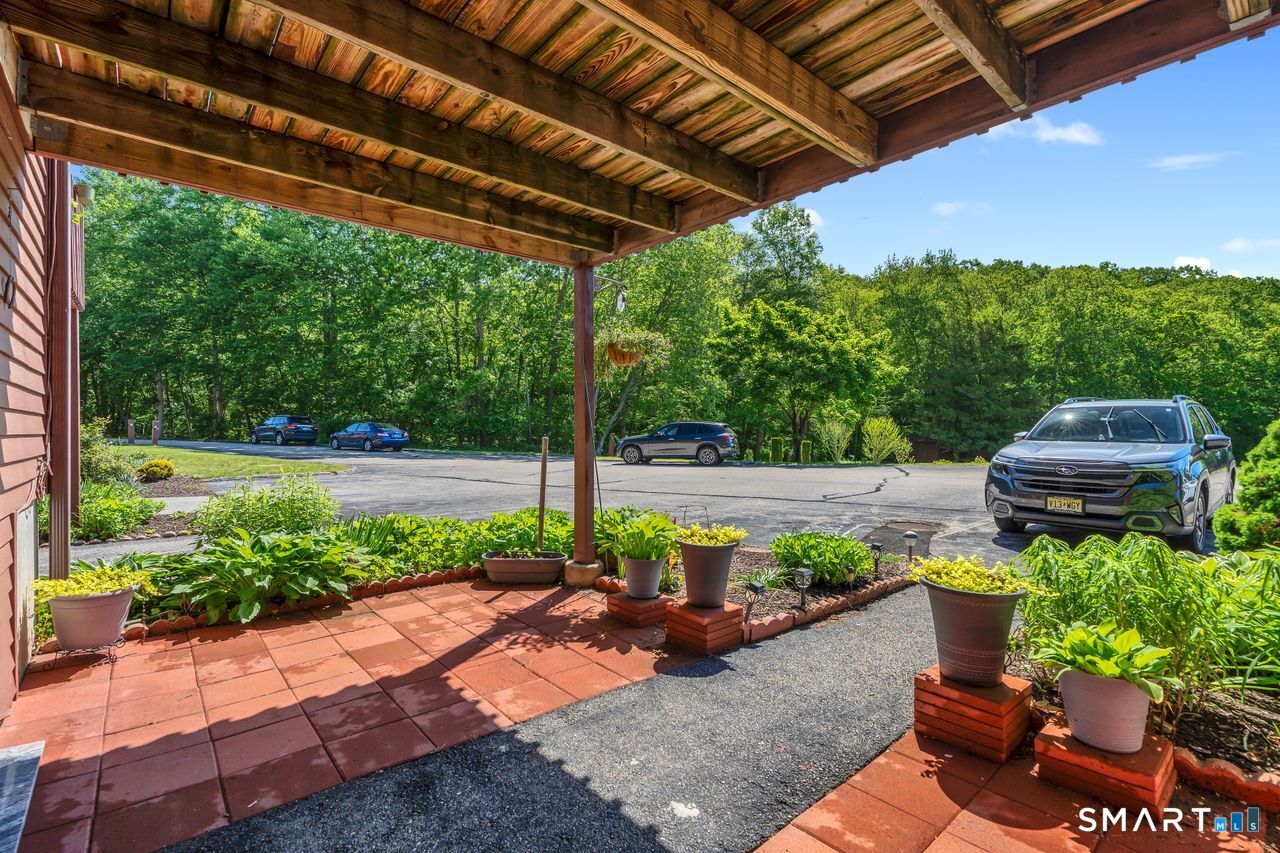 97 West Main Street East Lyme CT 06357