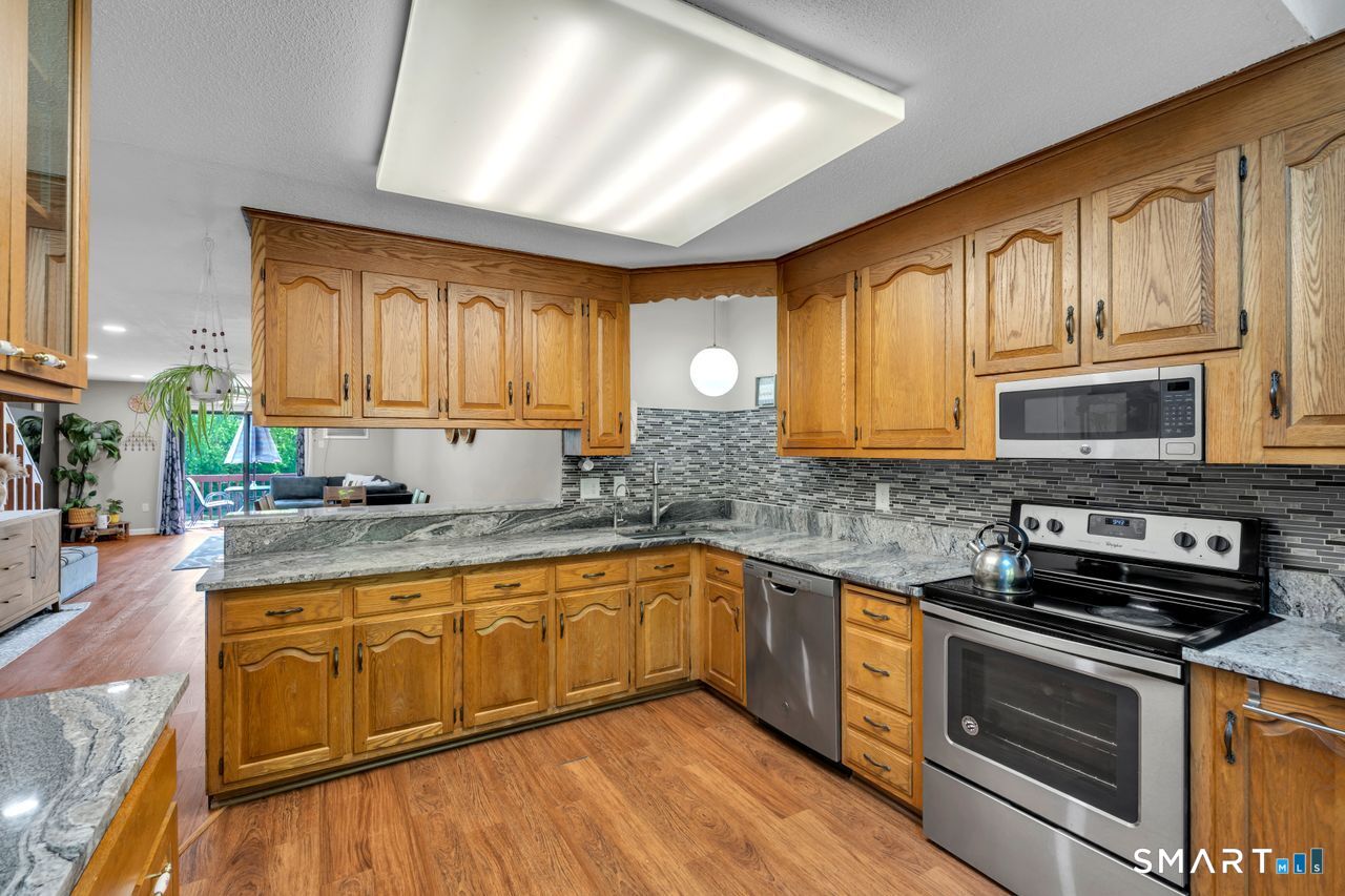 97 West Main Street East Lyme CT 06357