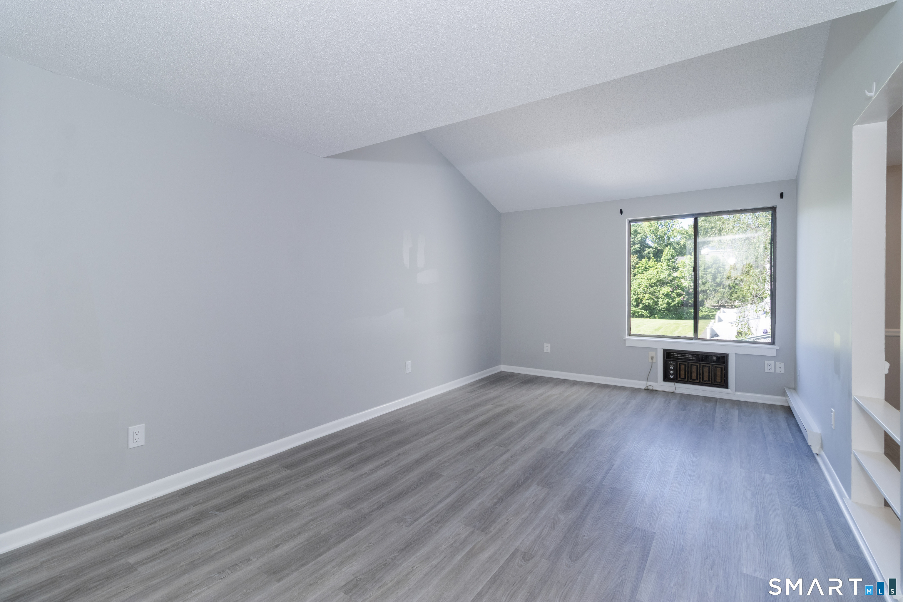 18 Hamre Lane Branford CT 06405