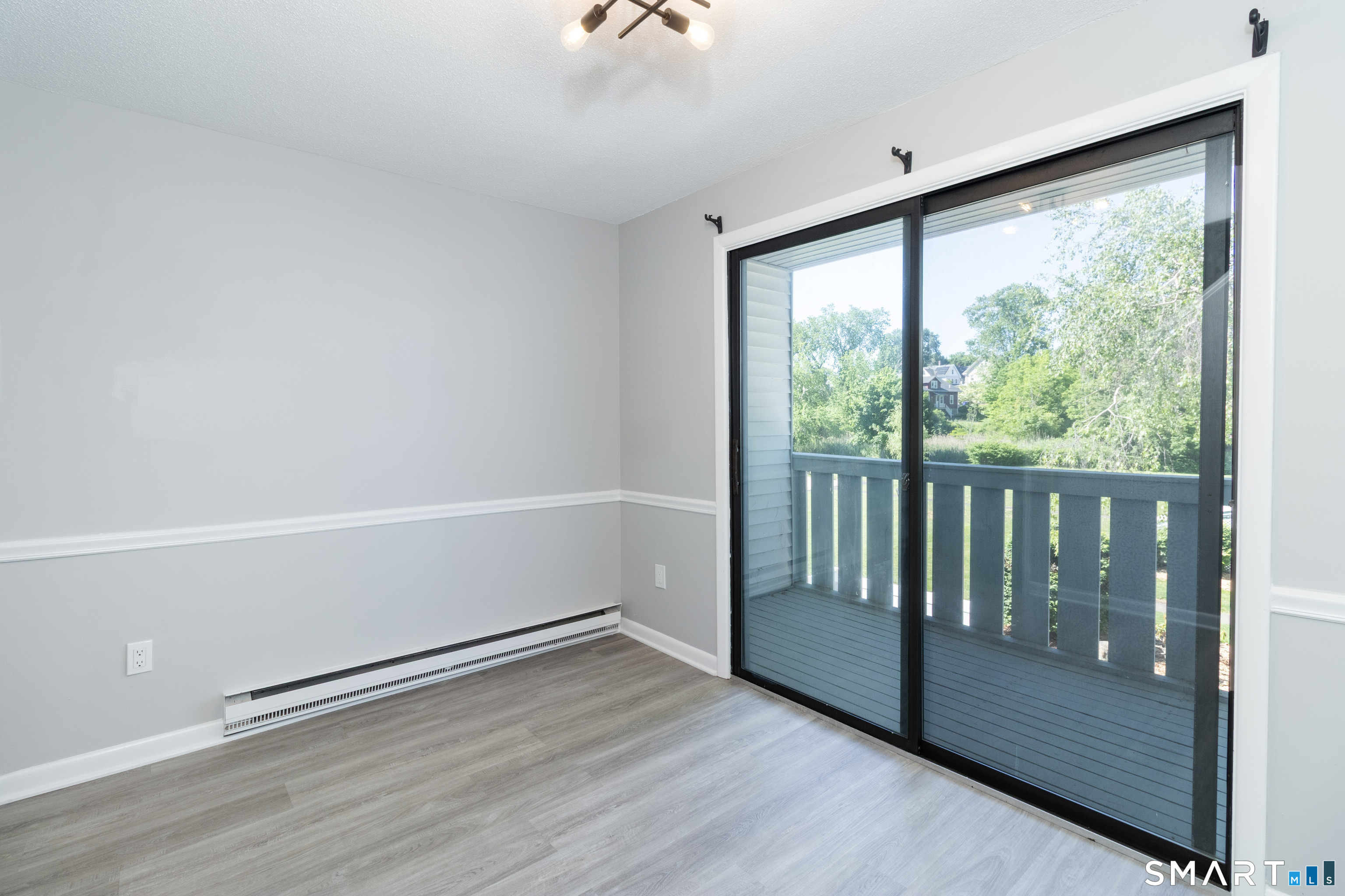 18 Hamre Lane Branford CT 06405