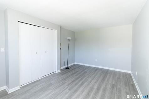 18 Hamre Lane Branford CT 06405