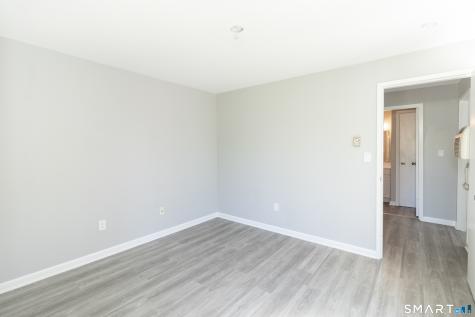 18 Hamre Lane Branford CT 06405