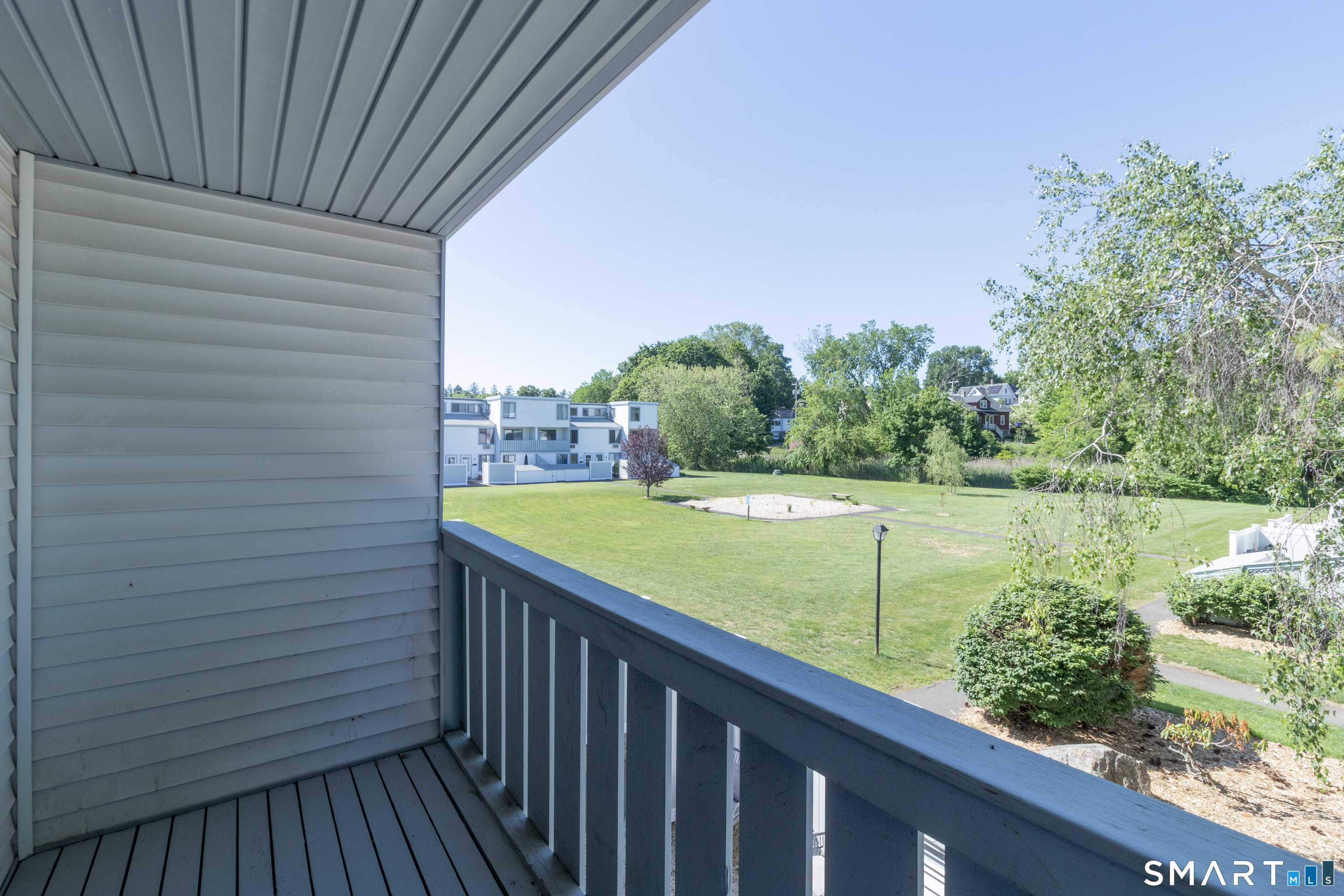 18 Hamre Lane Branford CT 06405
