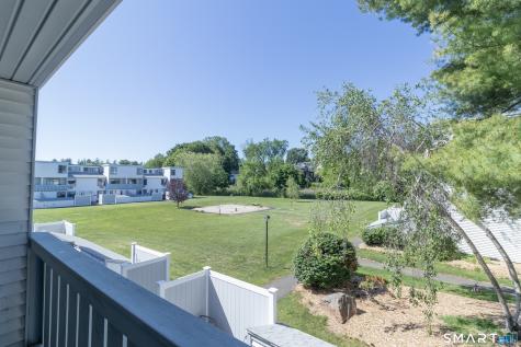 18 Hamre Lane Branford CT 06405