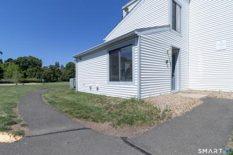 18 Hamre Lane Branford CT 06405