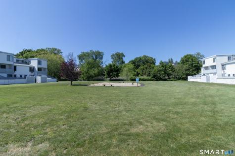 18 Hamre Lane Branford CT 06405