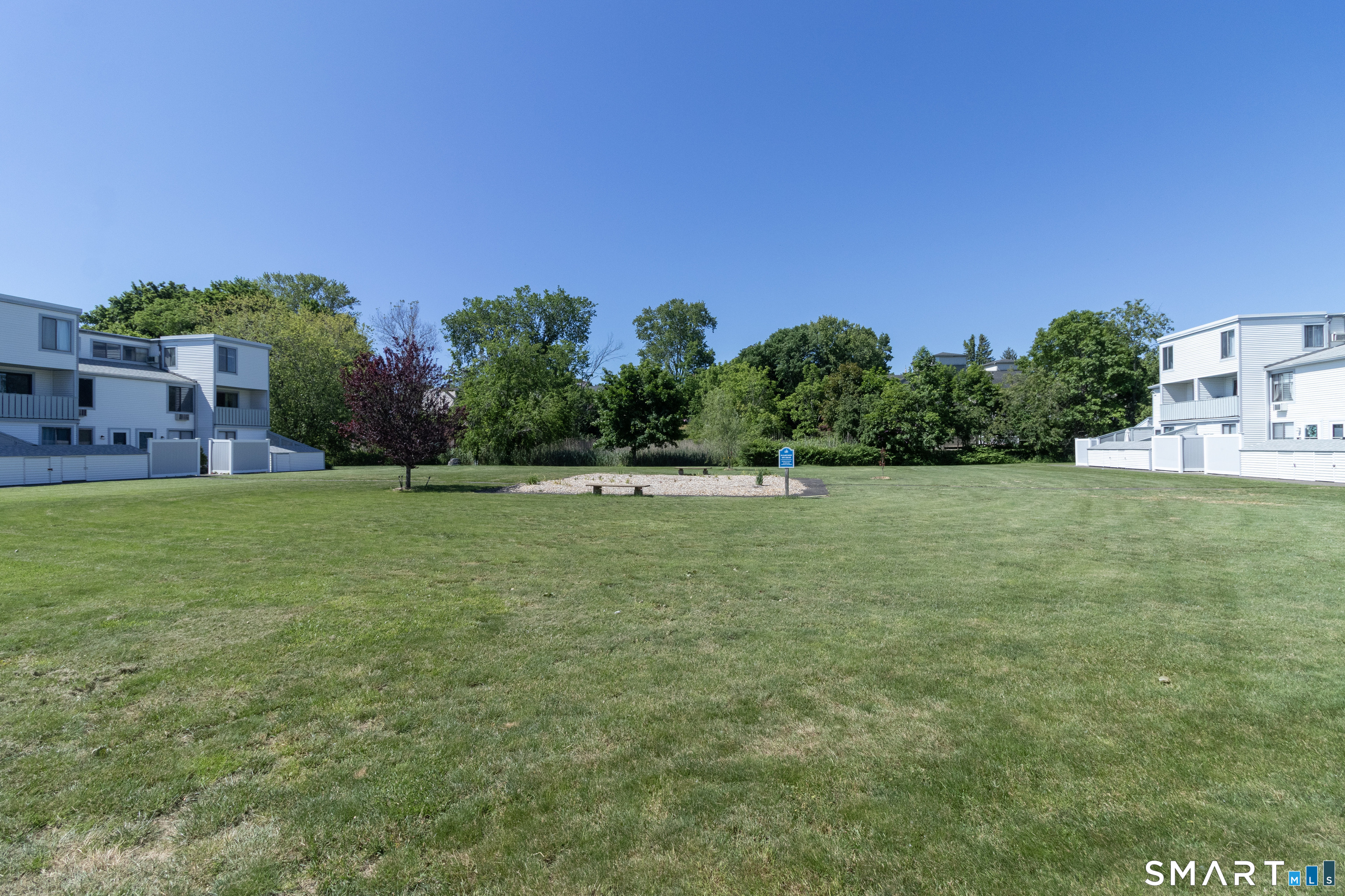 18 Hamre Lane Branford CT 06405