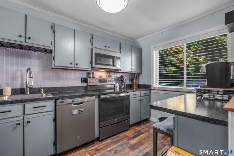85 North Main Street East Hampton CT 06424