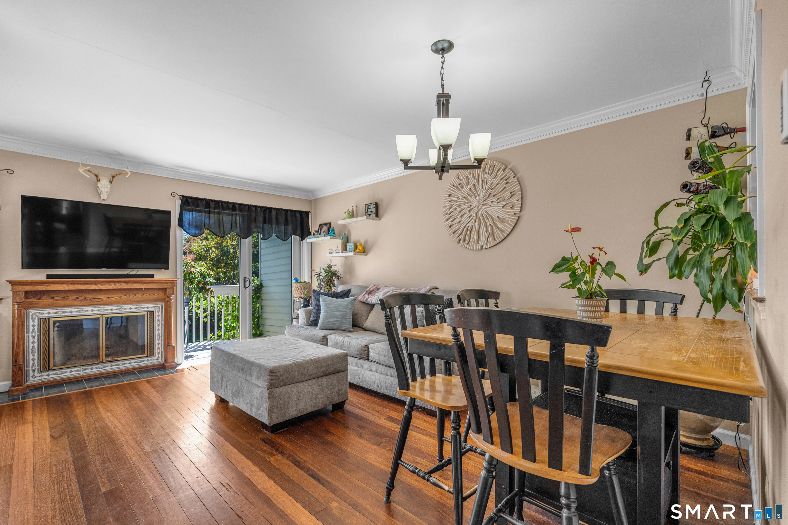 85 North Main Street East Hampton CT 06424