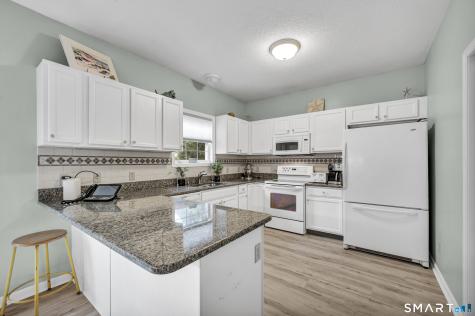 66 Dannys Way Wallingford CT 06492