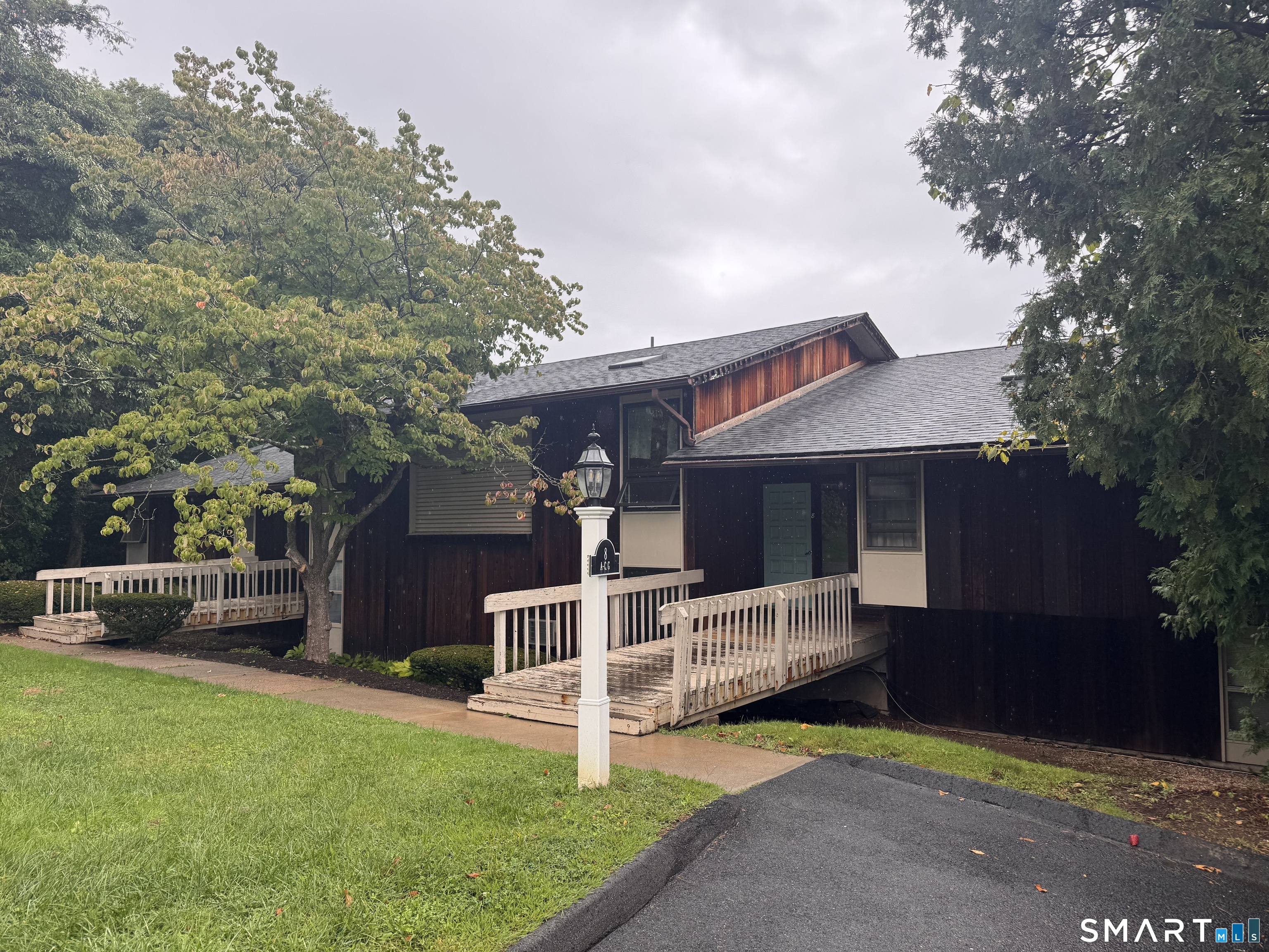 8-B Country Squire Drive Cromwell CT 06416