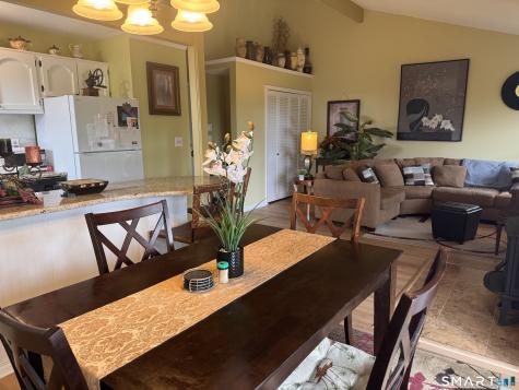 8-B Country Squire Drive Cromwell CT 06416