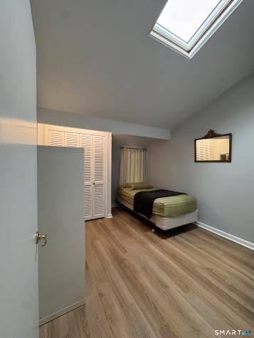 8-B Country Squire Drive Cromwell CT 06416