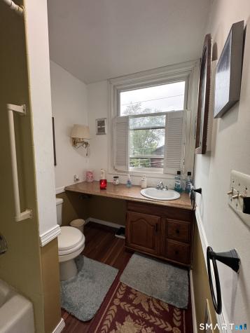 8-B Country Squire Drive Cromwell CT 06416