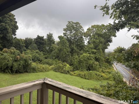 8-B Country Squire Drive Cromwell CT 06416