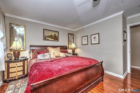 51 Staffordshire Common Drive Wallingford CT 06492
