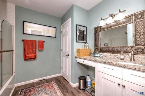 51 Staffordshire Common Drive Wallingford CT 06492