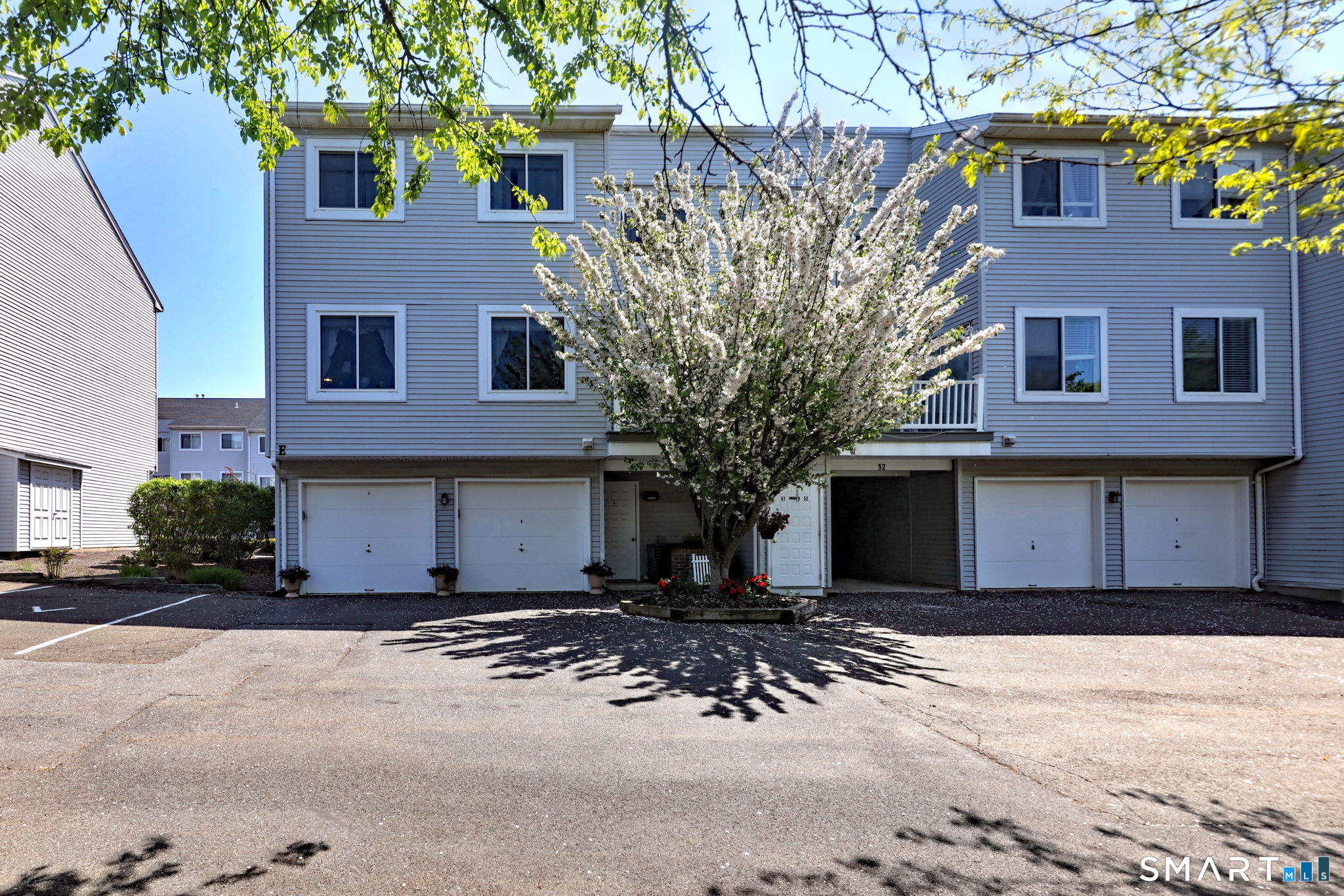 51 Staffordshire Common Drive Wallingford CT 06492
