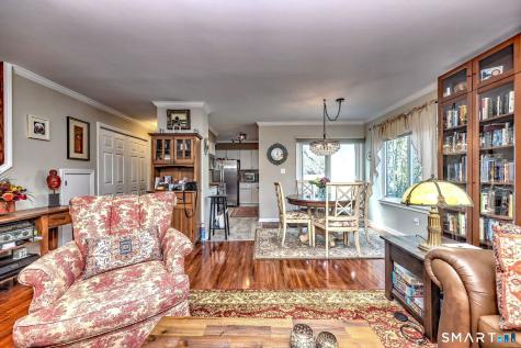 51 Staffordshire Common Drive Wallingford CT 06492