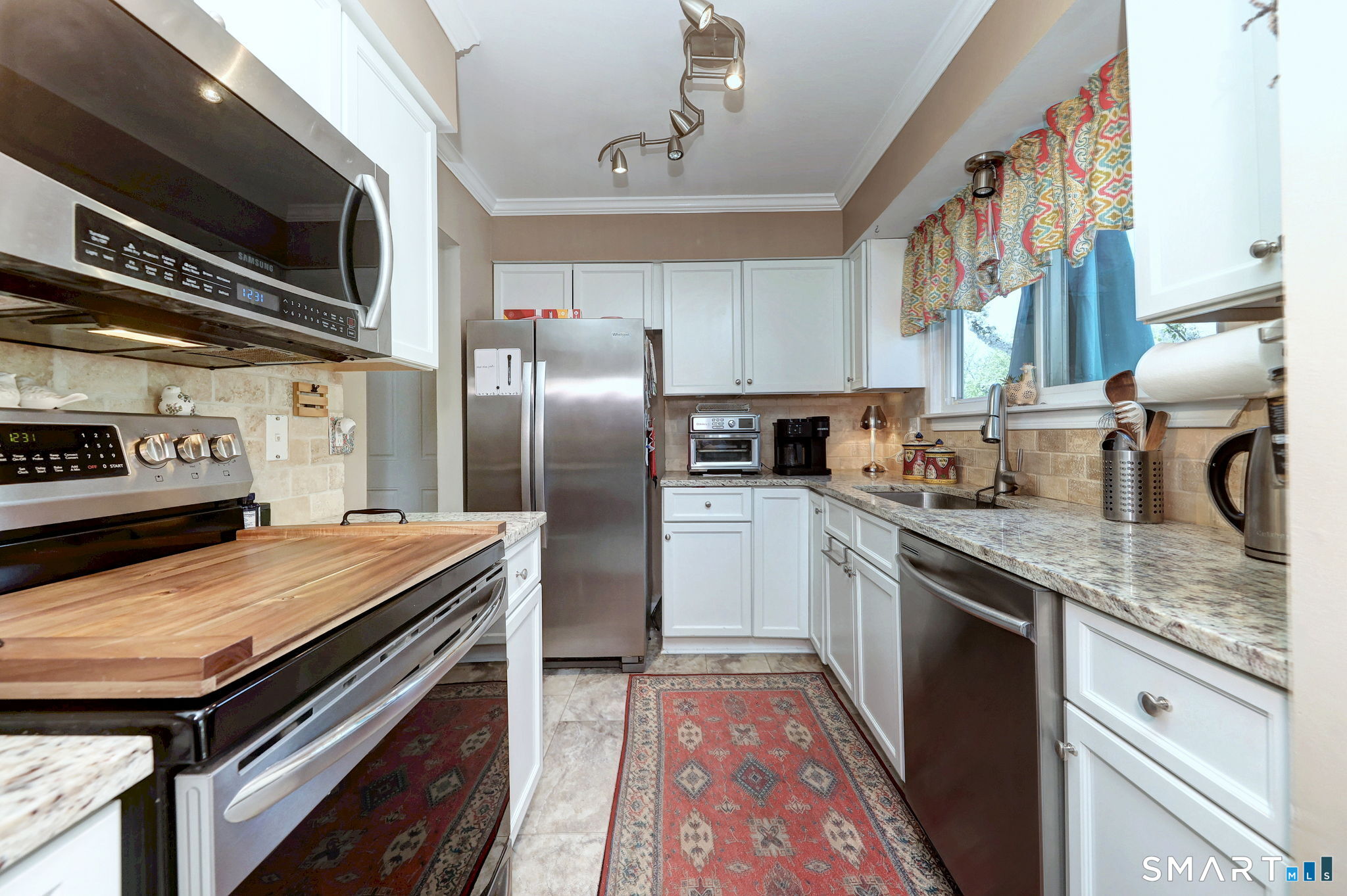 51 Staffordshire Common Drive Wallingford CT 06492