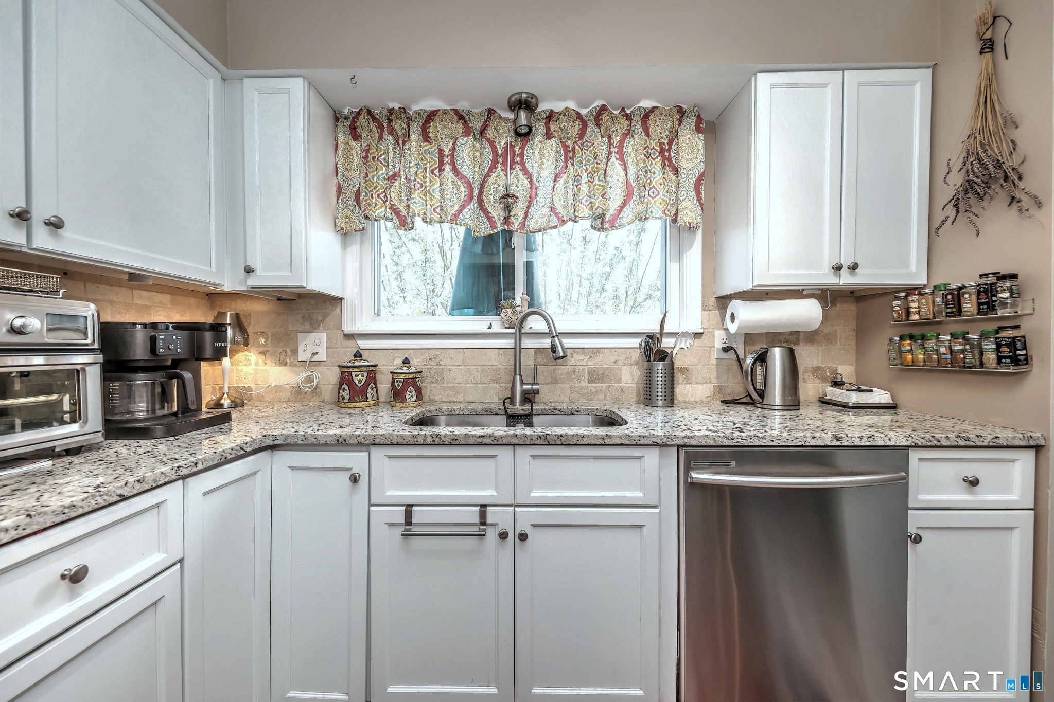 51 Staffordshire Common Drive Wallingford CT 06492