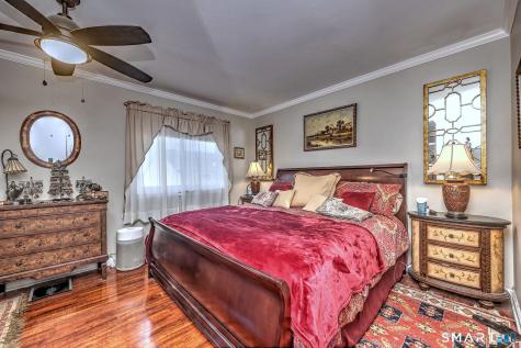 51 Staffordshire Common Drive Wallingford CT 06492