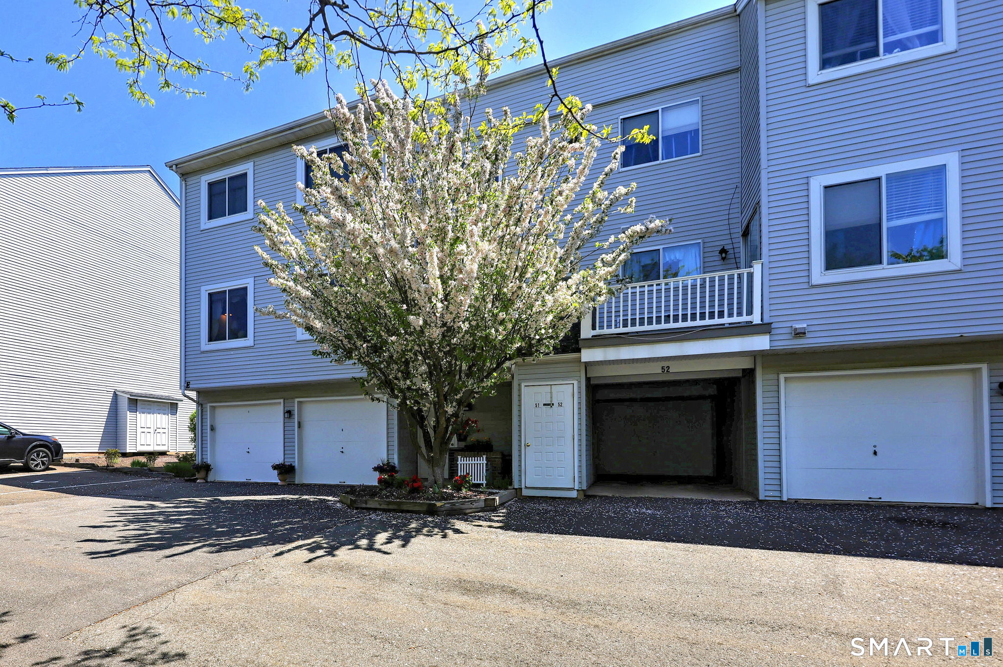 51 Staffordshire Common Drive Wallingford CT 06492