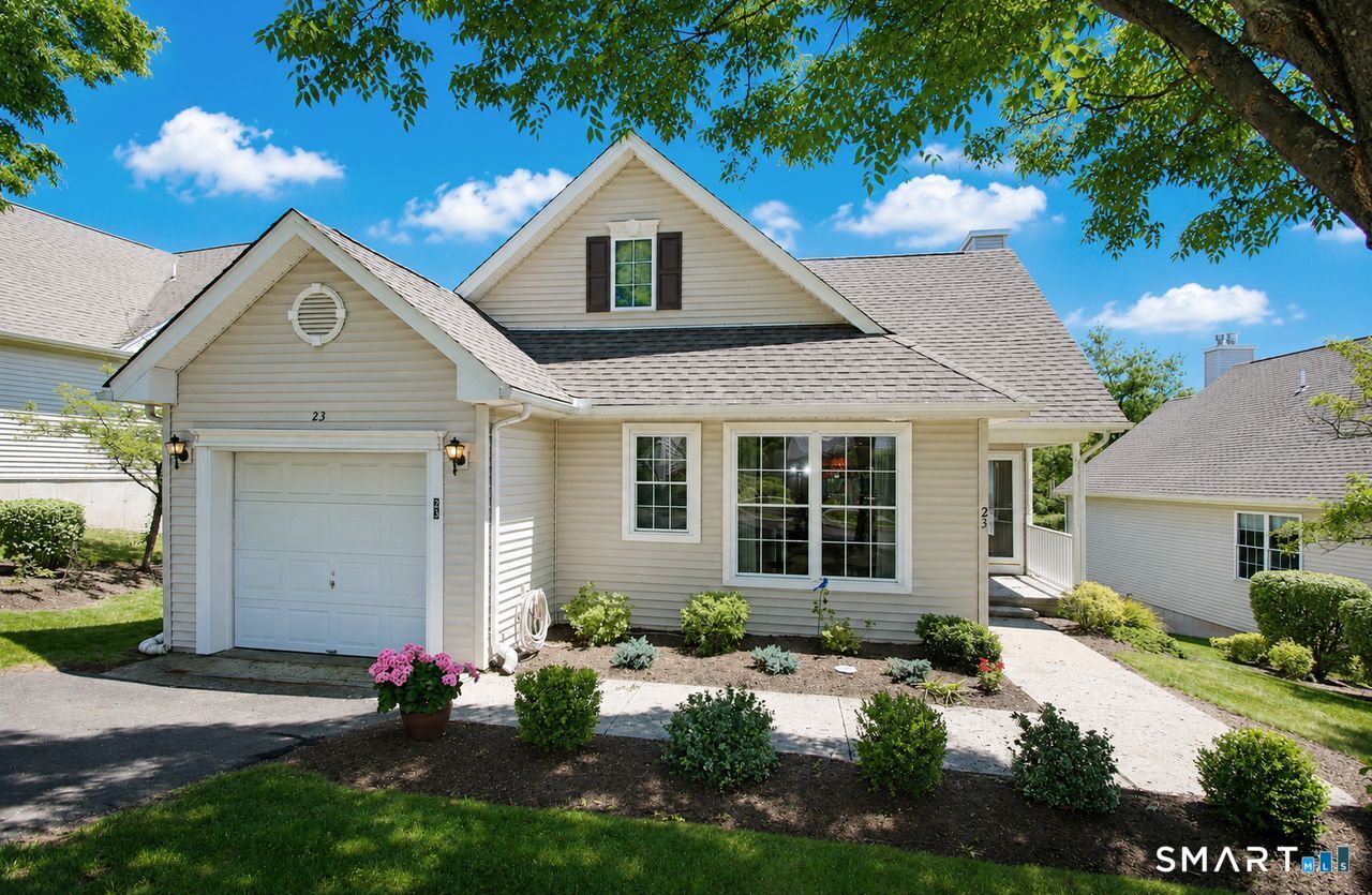 25 Hamden Hills Drive Hamden CT 06518
