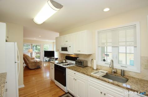 25 Hamden Hills Drive Hamden CT 06518