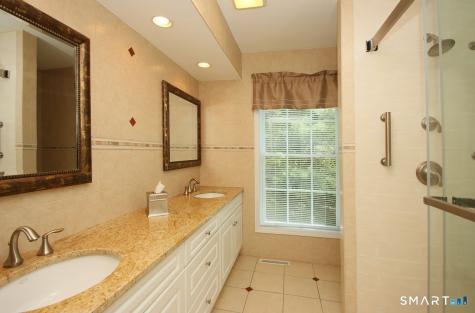 25 Hamden Hills Drive Hamden CT 06518